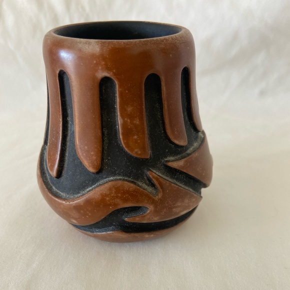 Vintage Jemez pottery - Picture 2 of 11